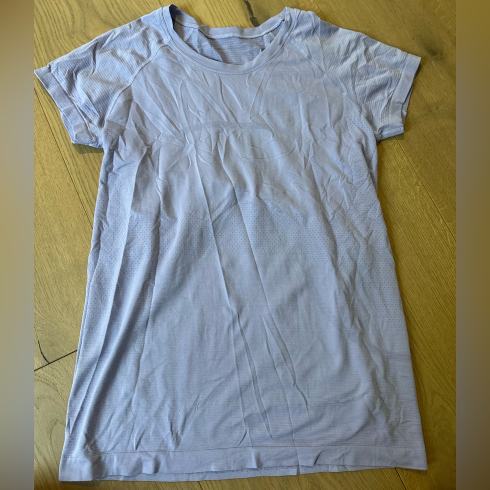 Purple Color SIZE 10 Lululemon Swiftly Tech Short-Sleeve Shirt 2.0 Hip Length